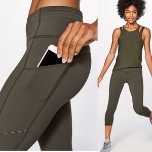 LULULEMON Run On Crop (21")
Dark Olive